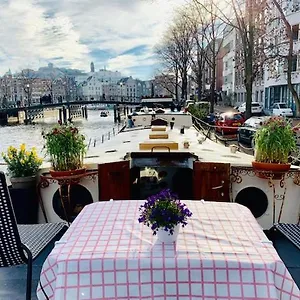 Romantic Houseboat Bed & Breakfast