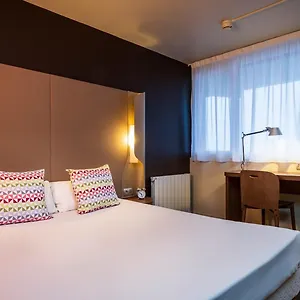 *** Hotel Campanile & Restaurant Holandia